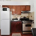 Appealing 2 Bedroom Unit In Nyc