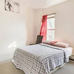 Amazing 3Br 1Bath Apartment In Nyc!