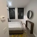 Luxury 2 Bd Unit In Financial District New York