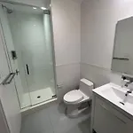 Luxury 2 Bd Unit In Financial District