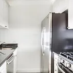 Ues 1br W Gym Pool Doorman Elevator Nr Park Nyc-622 Apartment