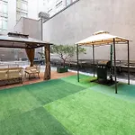 Modern 3bd Rose Hills Manhattan Terrace Space