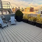 Nyc Studio With Private Bathroom & Kitchenette