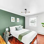 Homestay Private In Brooklyn - Close To Jfk And Easy Access To Transportation