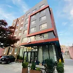 Hotel The L 3*