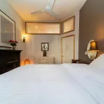 2 Bedrooms With One Private Bathroom In Lovely * New York