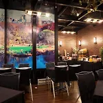 Howard Johnson Soho
