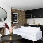 Bond Townhouse New York