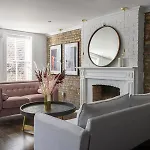 Bond Townhouse Aparthotel