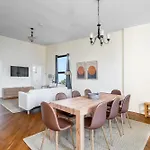 Spacious 3br 2ba In East Harlem - Near Park Apartment
