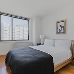 Blueground Long Island 1bd Nyc-1612