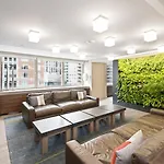 Upper E Side 2Br W Gym Wd Nr The Met Nyc-298