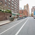 Midtown East 2Br W Gym Roofdeck Nr Parks Nyc-1207