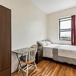 Guest house Empire Blvd New York