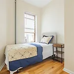 Empire Blvd Guest house