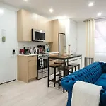 180-1 3Br 2Baths With Private Outdoors East Village