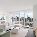 Luxx 2 Bed 1,5 Bath Apt Midtown * New York