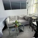 Spacious Master Bedroom In A 3Bedroom Apartment Next To Empire State Building With Great Street View - Available For 2Months Subletting