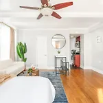 73-1120 New Uws Doorman Gym Apartment *