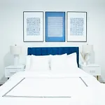 Apartment 49-3b Newly Renovated 2br Wd Midtown East New York