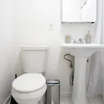 49-3b Newly Renovated 2br Wd Midtown East Apartment *
