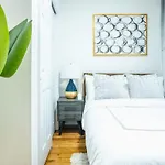 49-3b Newly Renovated 2br Wd Midtown East New York