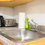 49-3b Newly Renovated 2br Wd Midtown East
