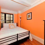 East Side 3 Bedroom And 2 Bathroom Apartment