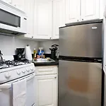 Bright Studio In Central Nyc