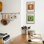 Cozy Classic Park Slope 1Bd, Nr Prospect Park