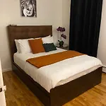 Cozy Two Bedroom For Rent