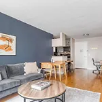 Apartment Uws 1br W Gym Doorman Elevator Nr Park Nyc-1049 *