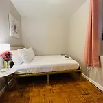 The New Yorker Hotel Westside