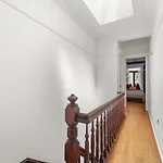 Swj544fh Huge 6br 4ba Backyard Access Apartment *
