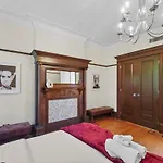 Swj544fh Huge 6br 4ba Backyard Access Apartment *