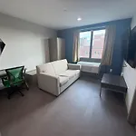 Holiday Inn Express & Suites