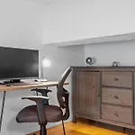 Barrow By Rove Travel 1Br Loft With Shared Roof