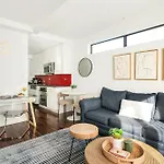 809-5A Gorgeous New 1Br Heart Of Midtown