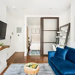 69-3A Modern Holiday Getaway 1Br Prime Lower East Side Brand New