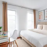 444-4F Newly Furnished Elv 1Br Hells Kitchen