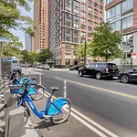 Tribeca 2br Views Indoor Pool Gym Nyc-172 Apartment New York