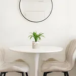 809-4a Columbus Circle New Bldg 1br W D Apartment