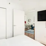 Apartment 809-4a Columbus Circle New Bldg 1br W D New York