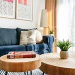 809-4a Columbus Circle New Bldg 1br W D Apartment