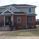 Villa 3 Bedroom Renovated Model House New York