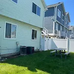 House 2car Parking Subway Jfk Usb Holiday home New York