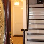 Spacious Comfy In Cozy Classy Duplex Guest house 2*