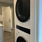 One Bedroom, Nyc 45 Min By Subway , Brooklyn, Brighton Beach