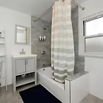 Apartment Lovely 3-bedroom In The Heart Of Brooklyn New York