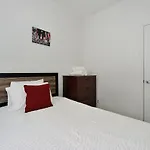 Lovely 3-bedroom In The Heart Of Brooklyn Apartment *